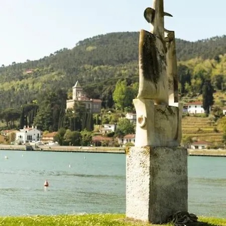 La Casa Sul Fiume Magra Сasa de vacaciones *