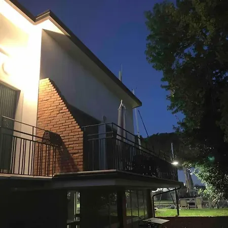 Semesterbostad La Casa Sul Fiume Magra *